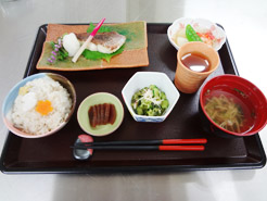 B定食(主菜お魚料理)